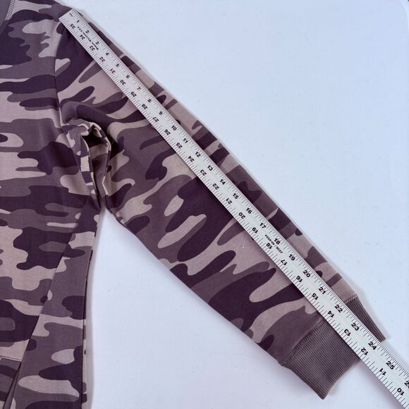 Denim & Co Active Camo French Terry Tunic Top Size L Gray Pockets Long Sleeve - Picture 12 of 13